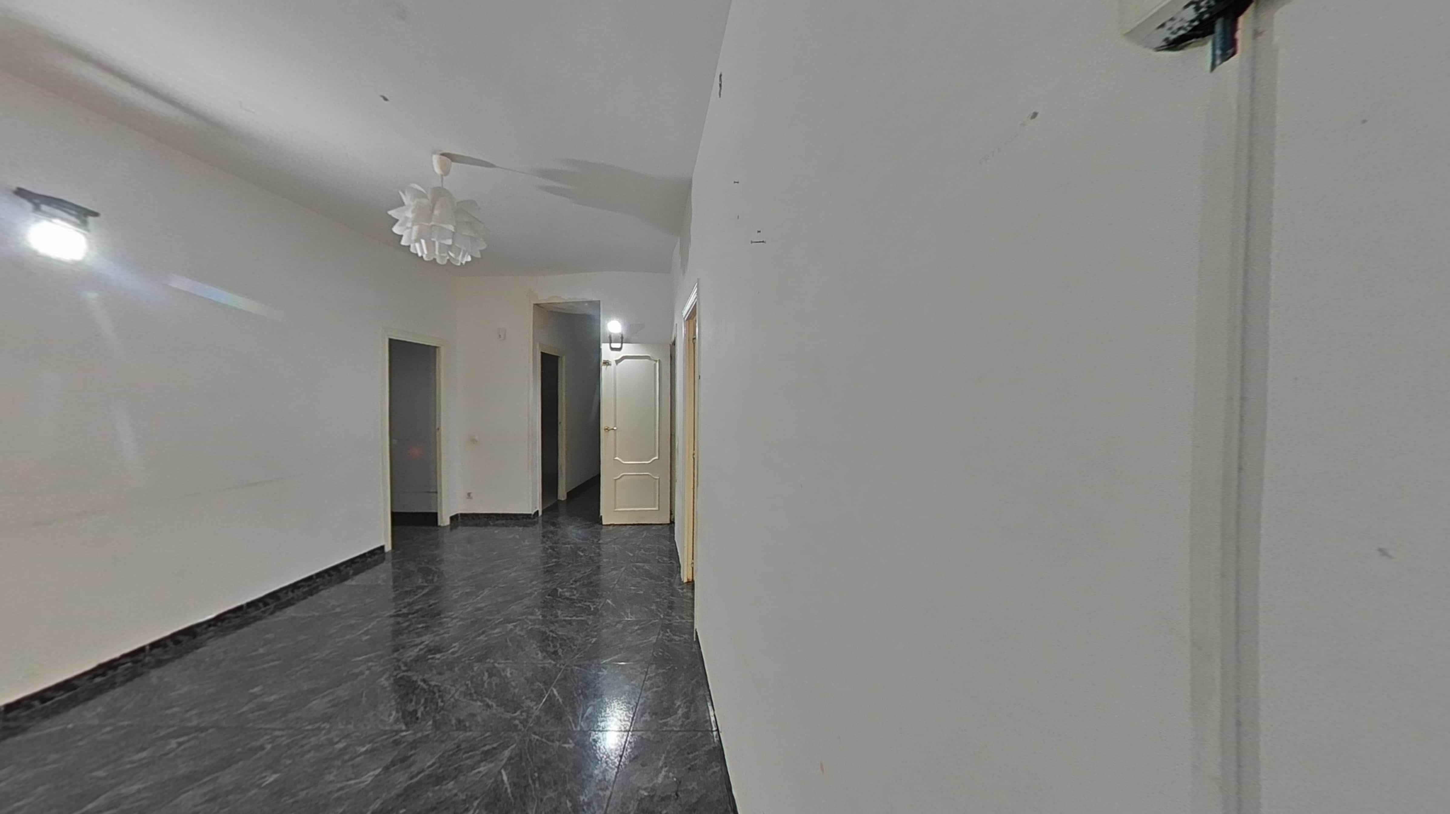 Piso en venta en calle Magalhaes
