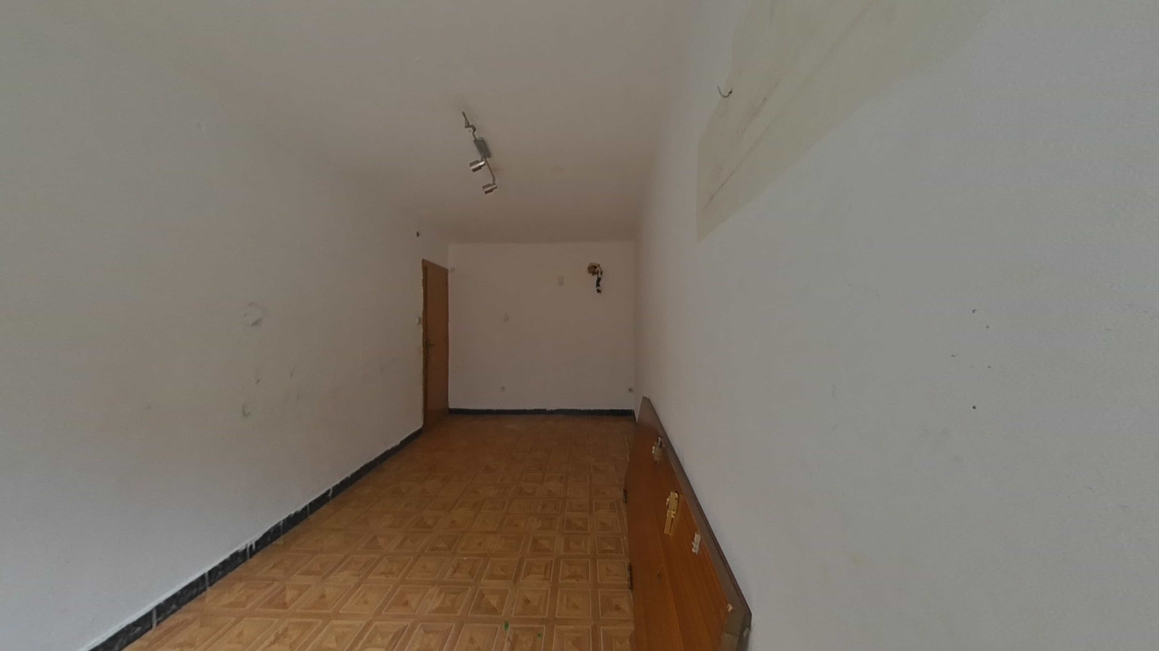 Flat for sale in calle Via Barcino