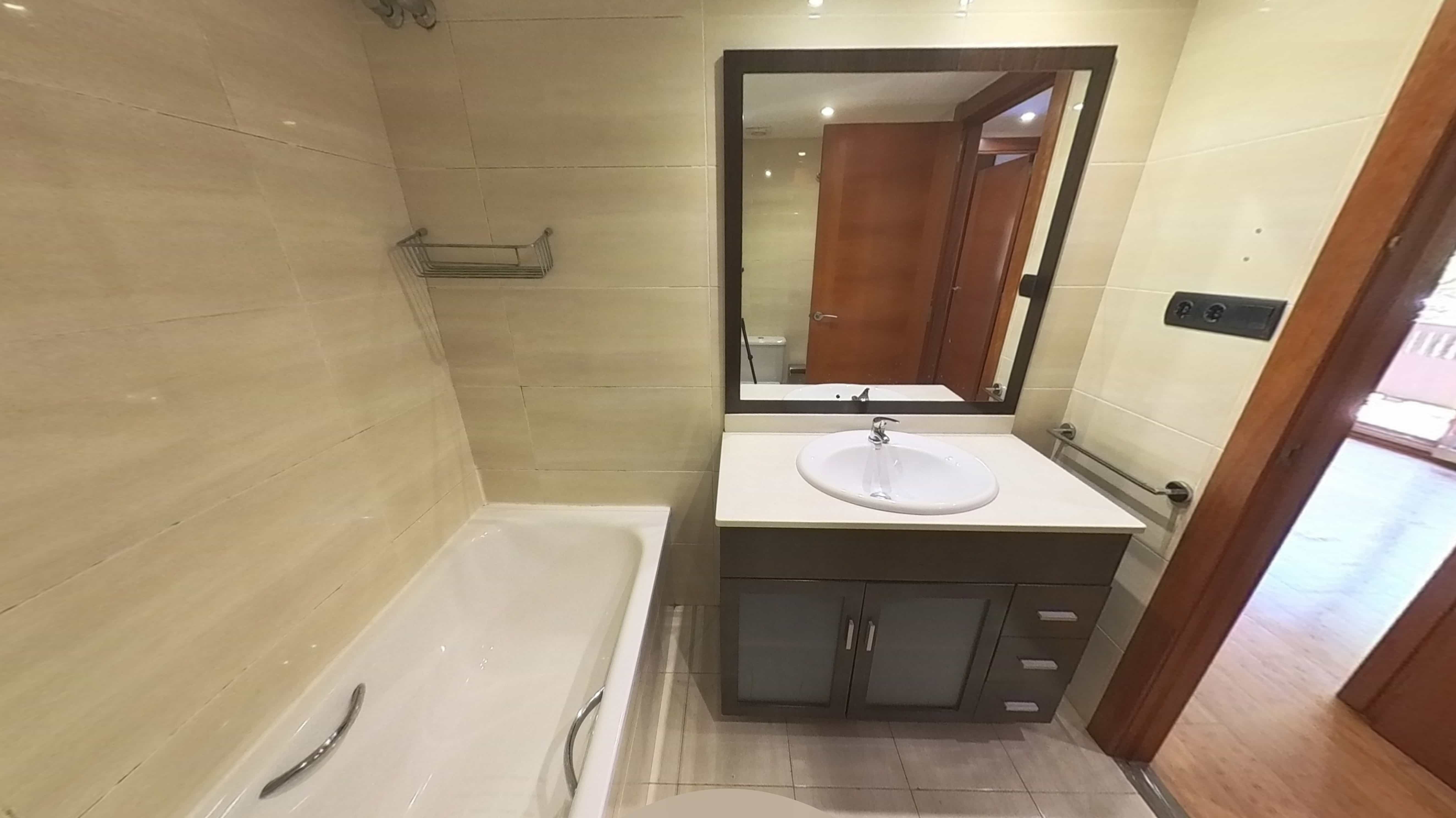 Piso en venta en plaza Busquets