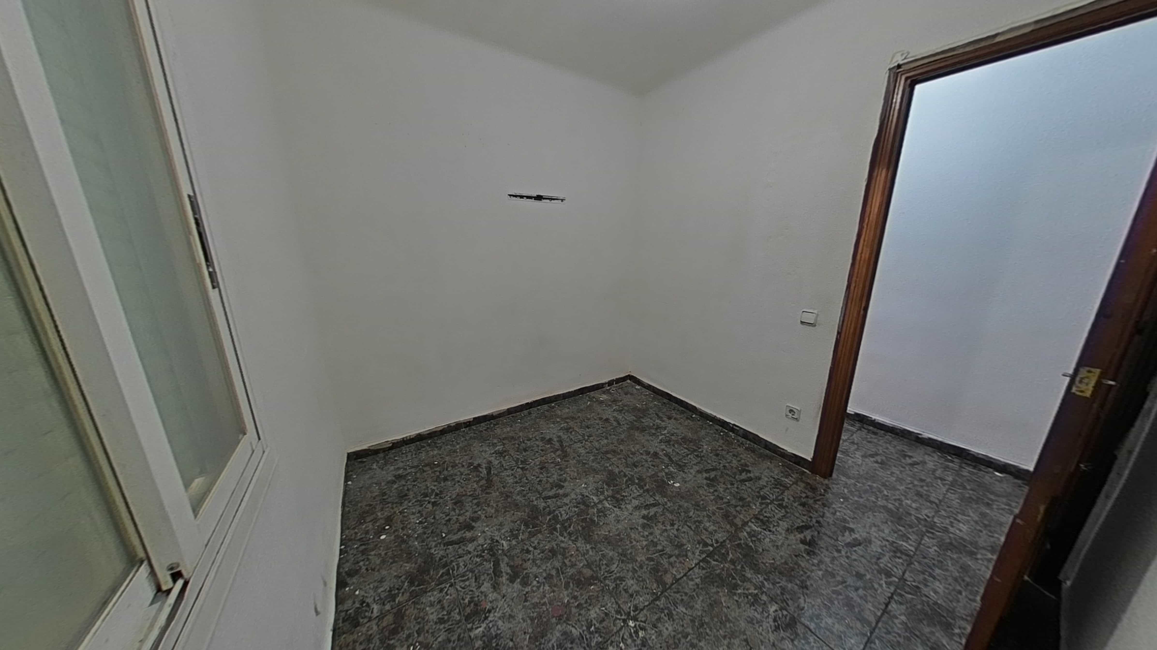 Flat for sale in calle Sequia