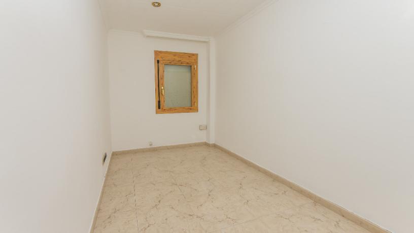 Piso en venta en calle Industria
