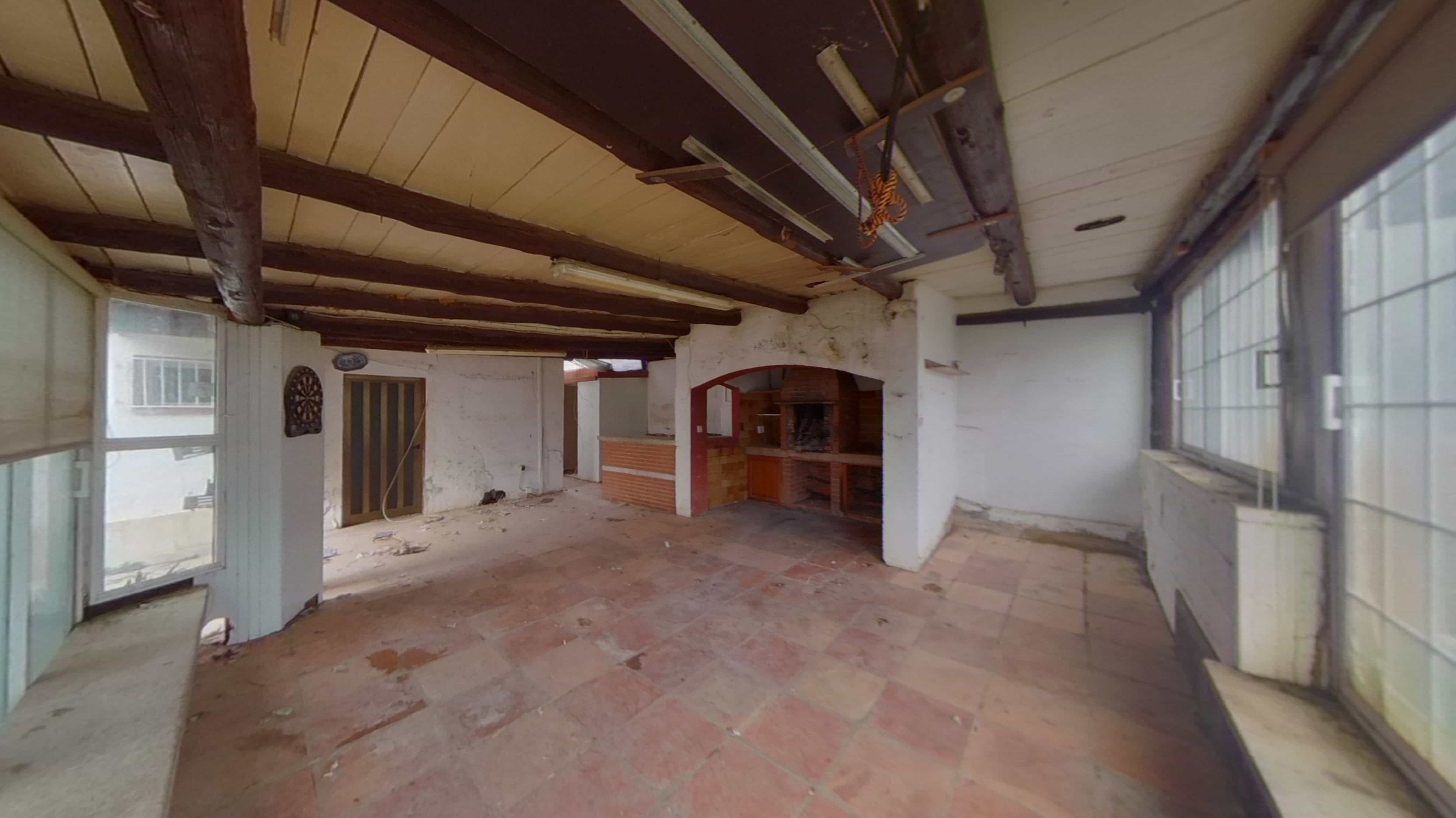 Chalet adosado en venta en calle Clavells