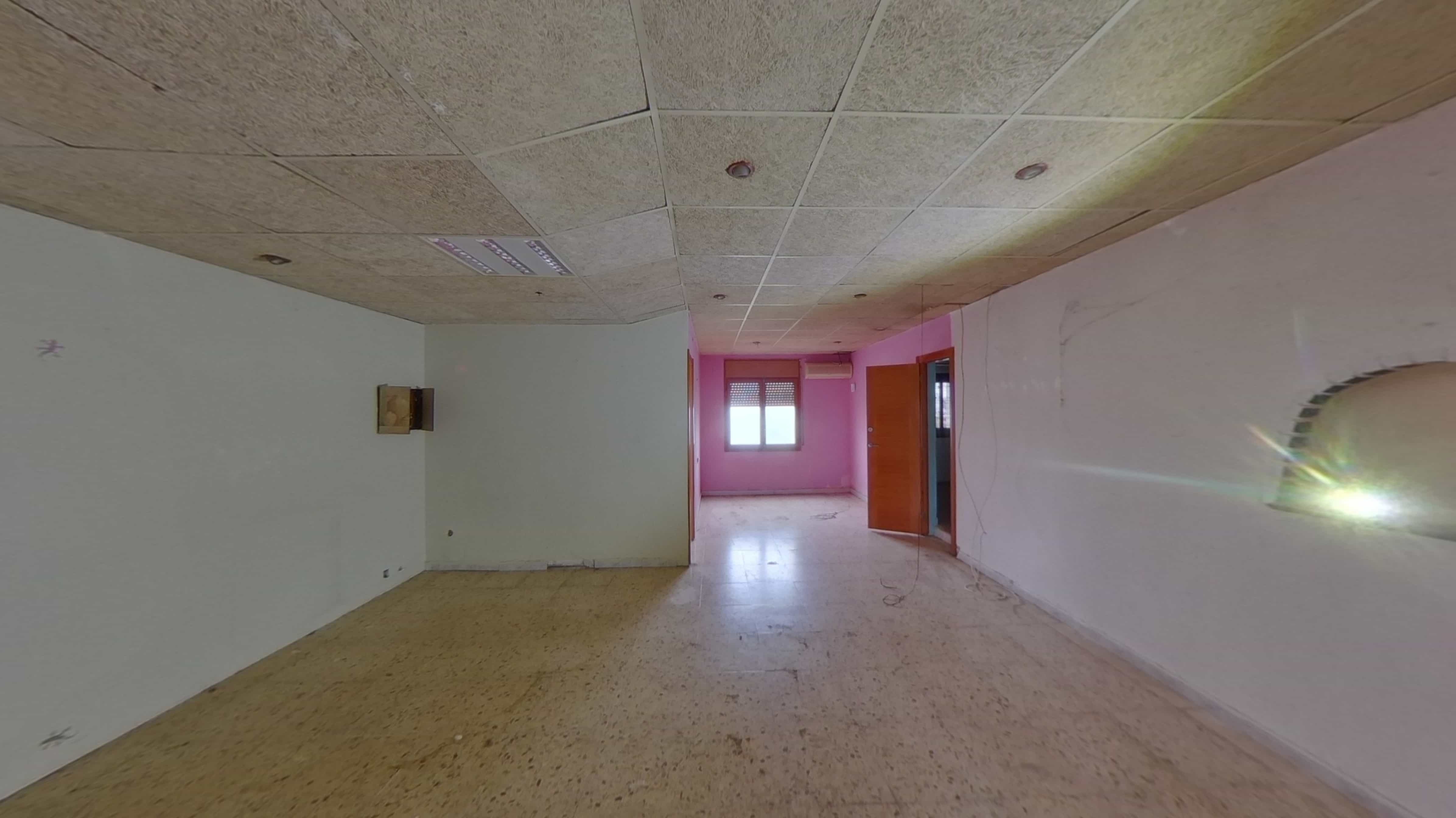 Chalet adosado en venta en calle Clavells