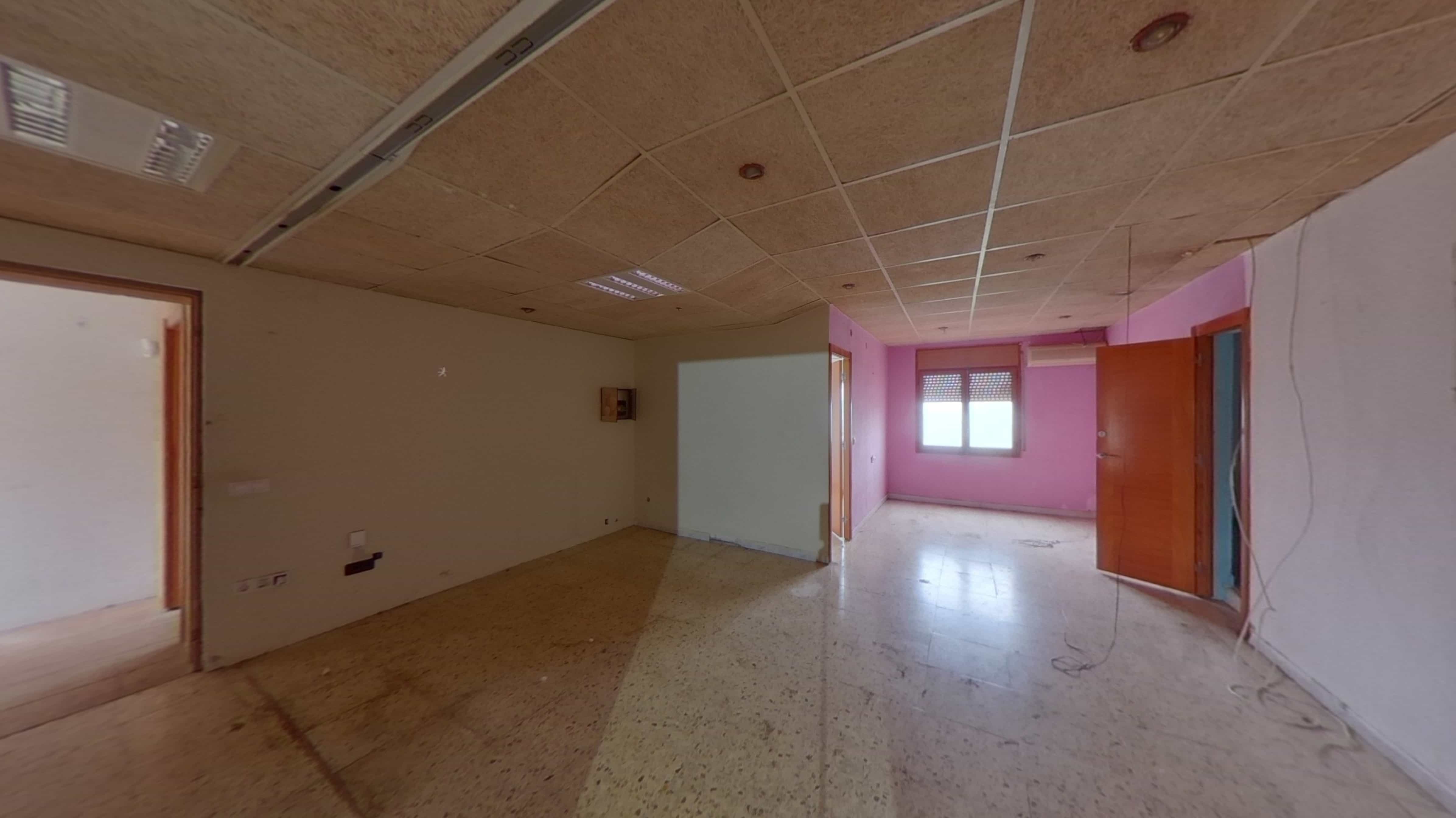 Chalet adosado en venta en calle Clavells