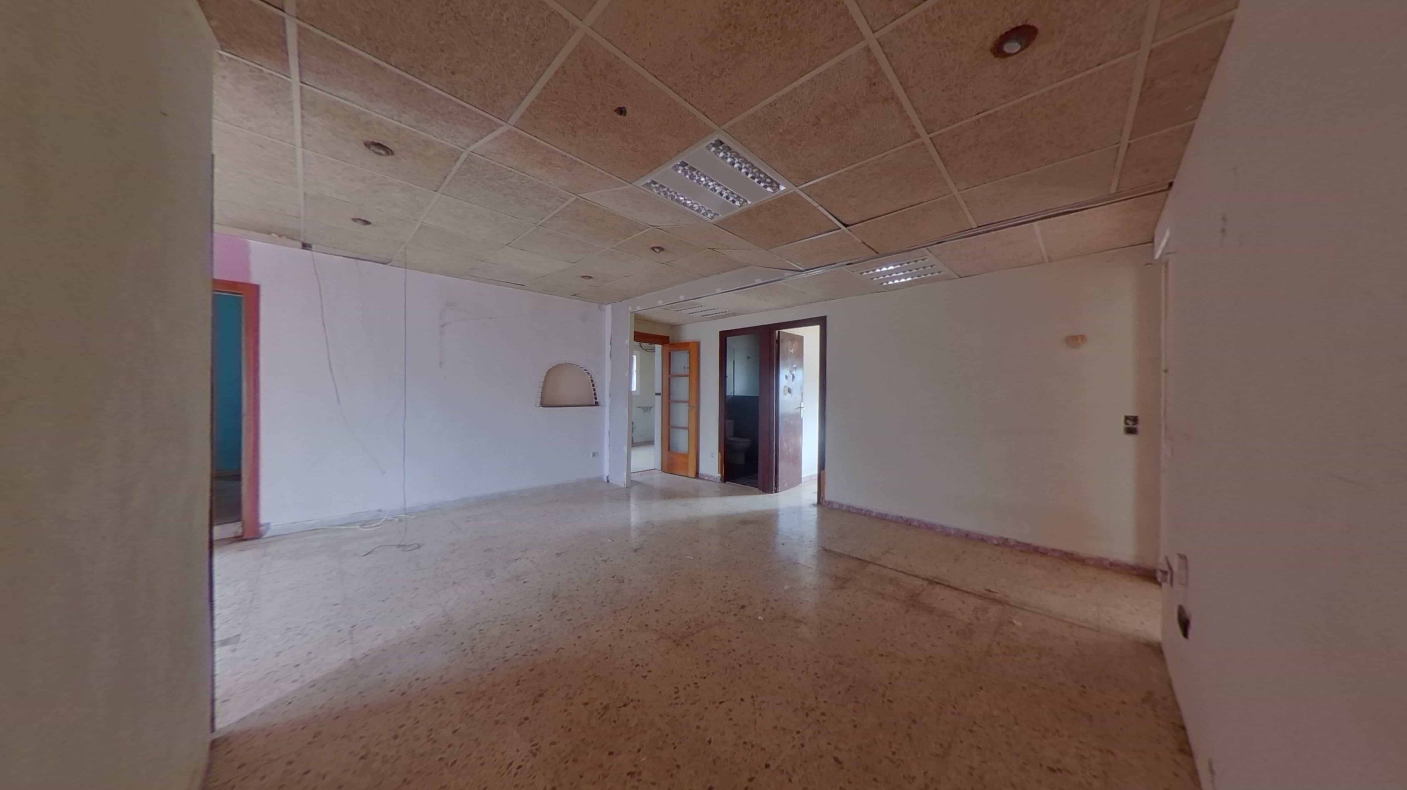 Chalet adosado en venta en calle Clavells