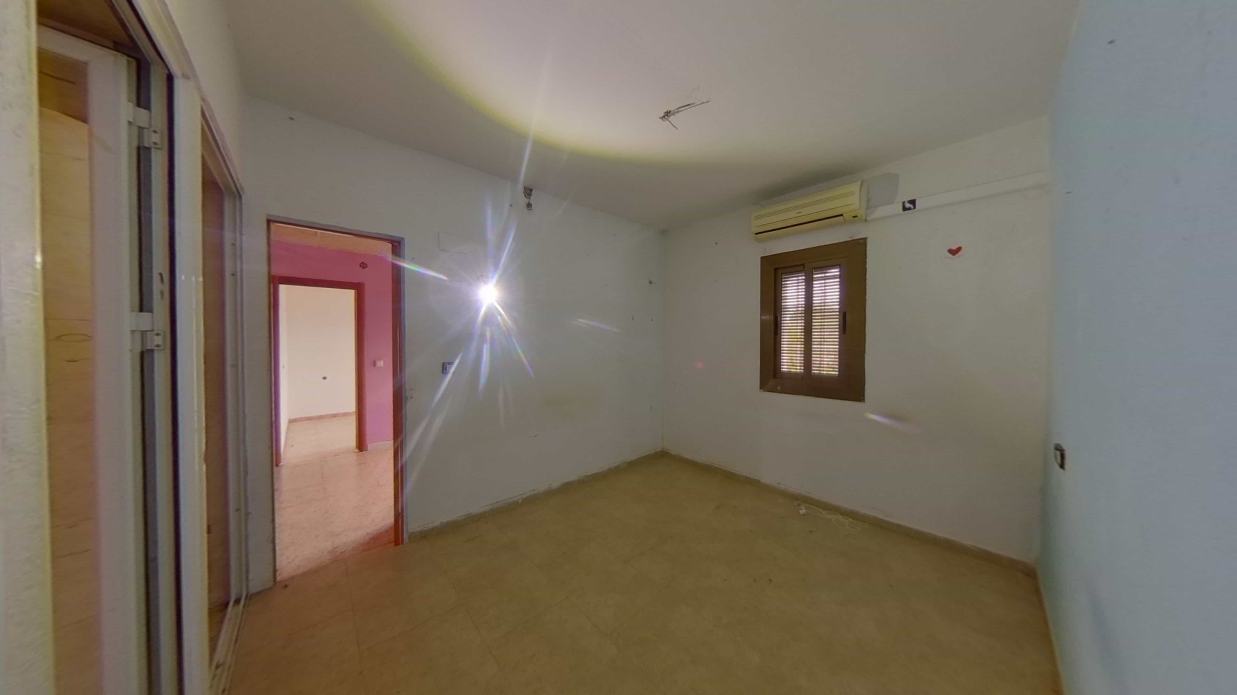 Chalet adosado en venta en calle Clavells