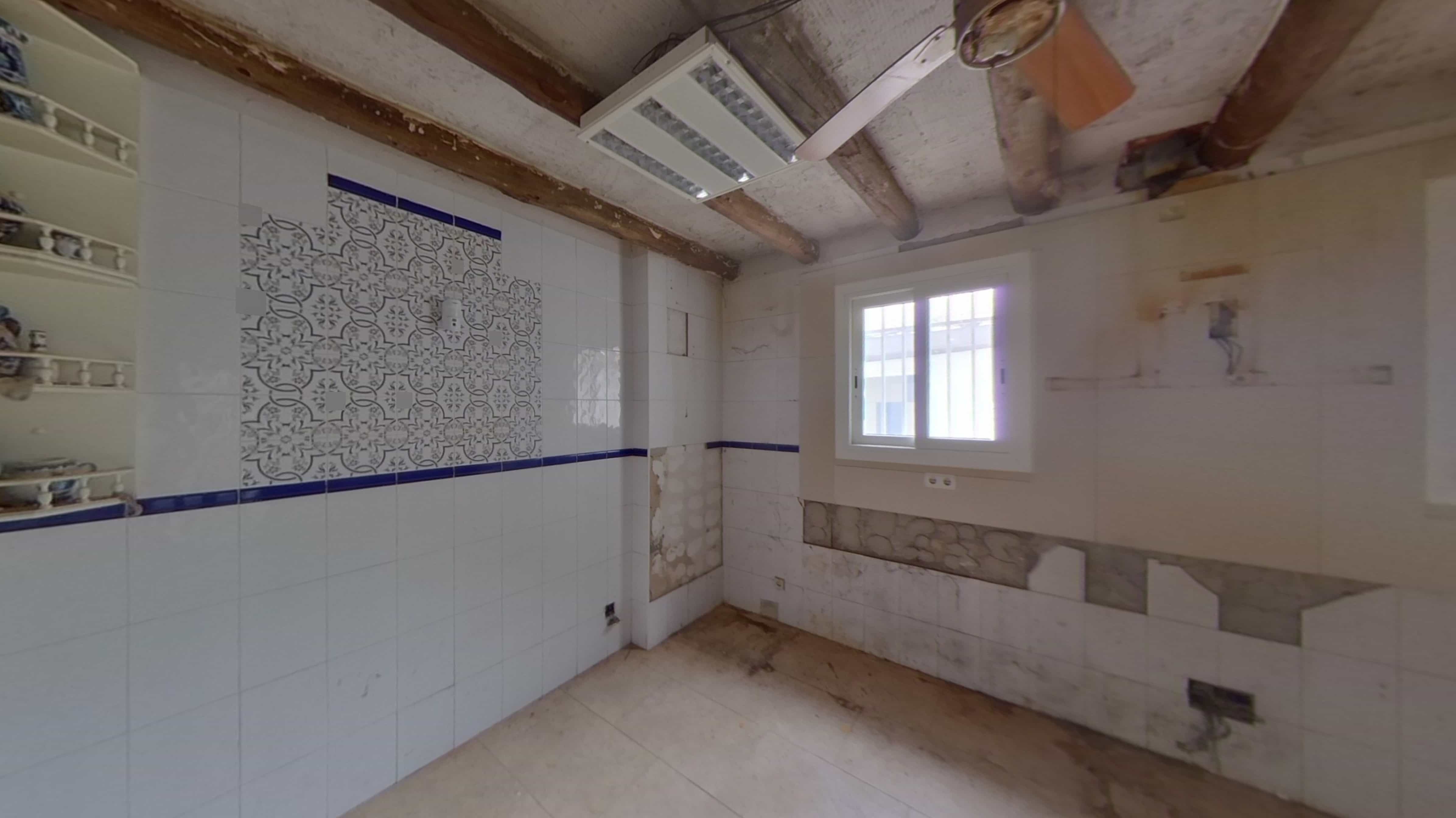 Chalet adosado en venta en calle Clavells