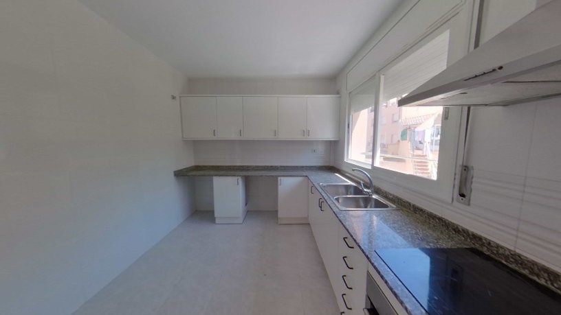 Piso en venta en calle Angel Guimera