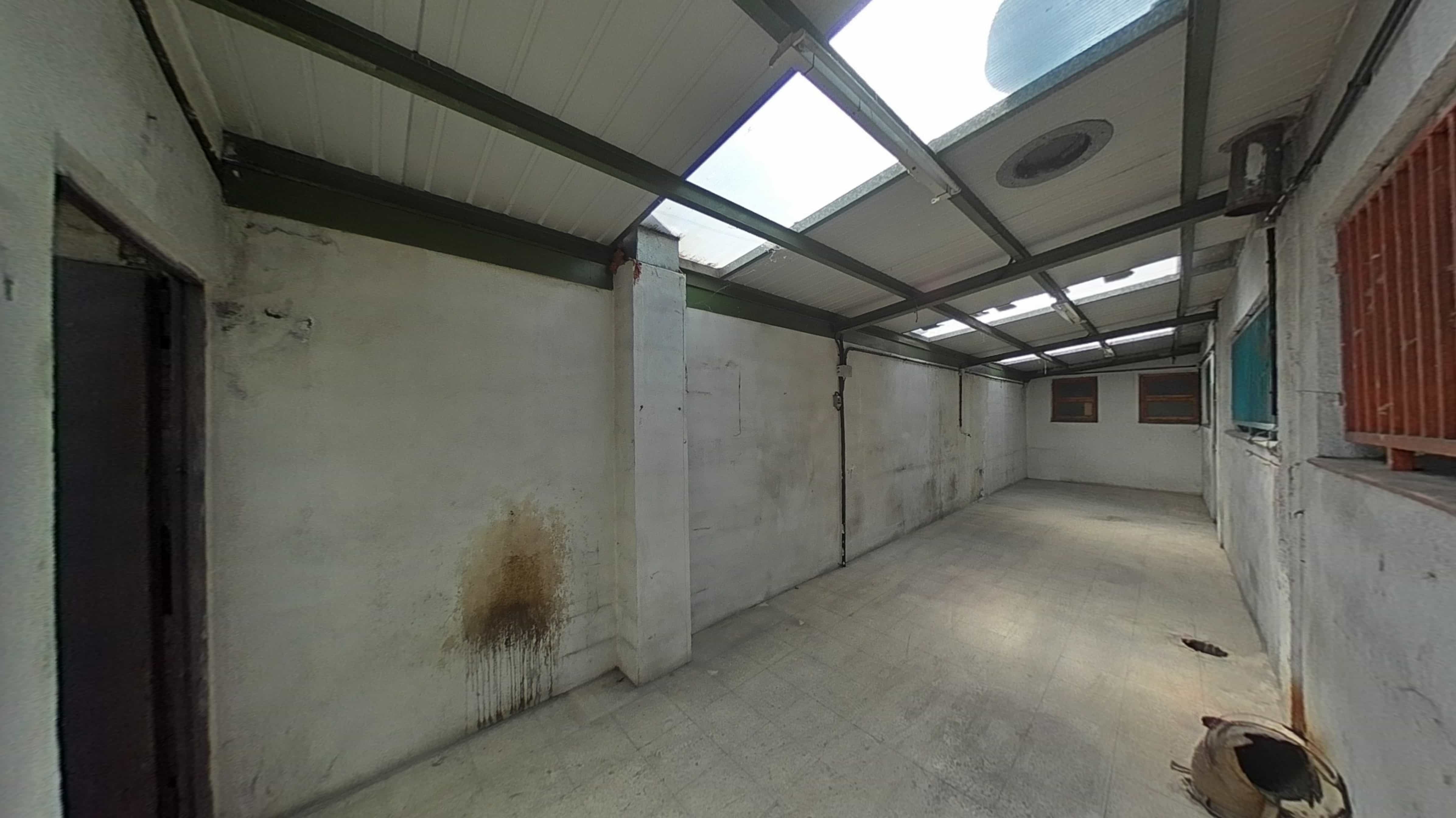 Almacén en venta en calle Lloriana