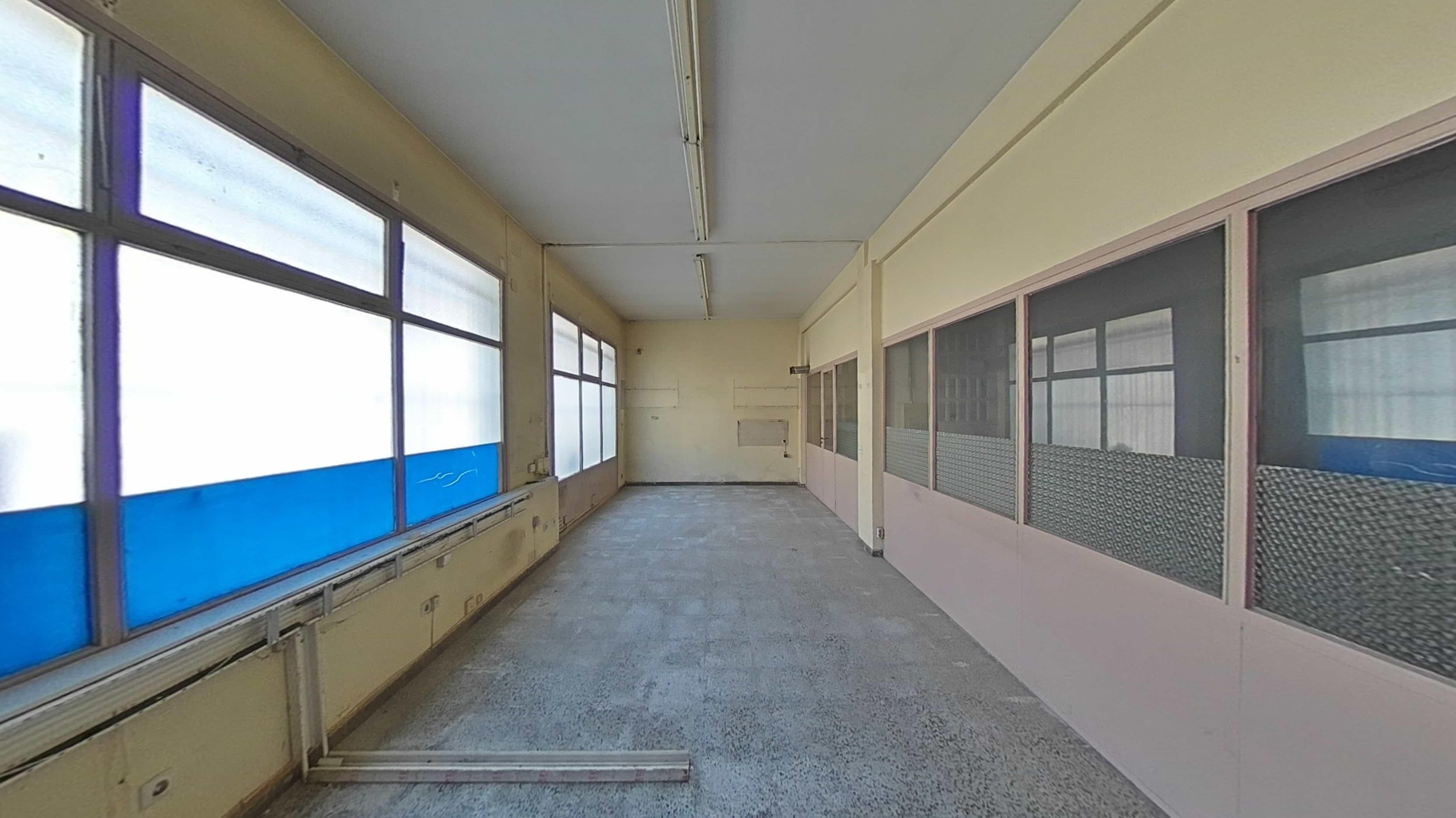 Almacén en venta en calle Lloriana