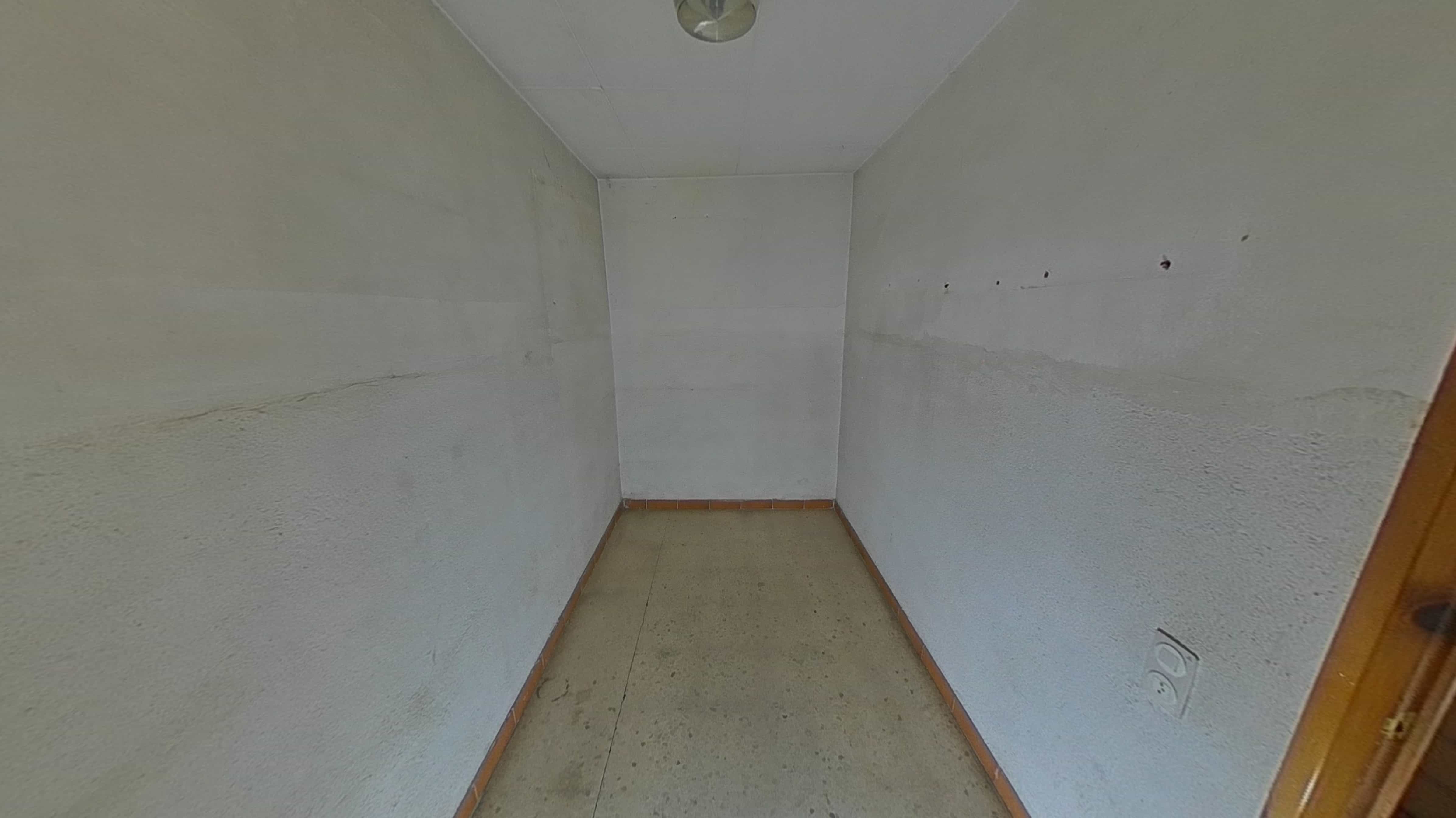 Almacén en venta en calle Lloriana