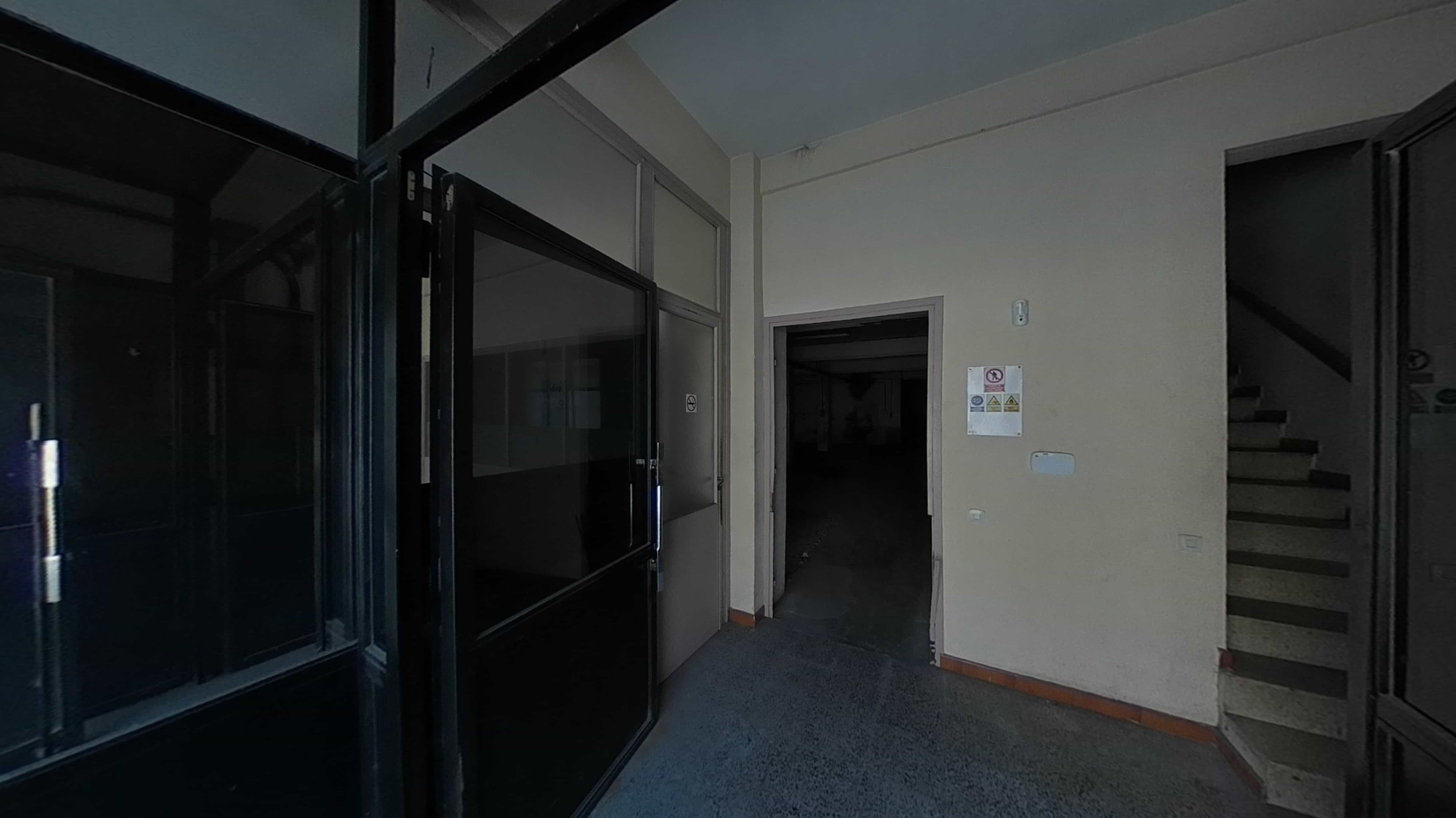 Almacén en venta en calle Lloriana