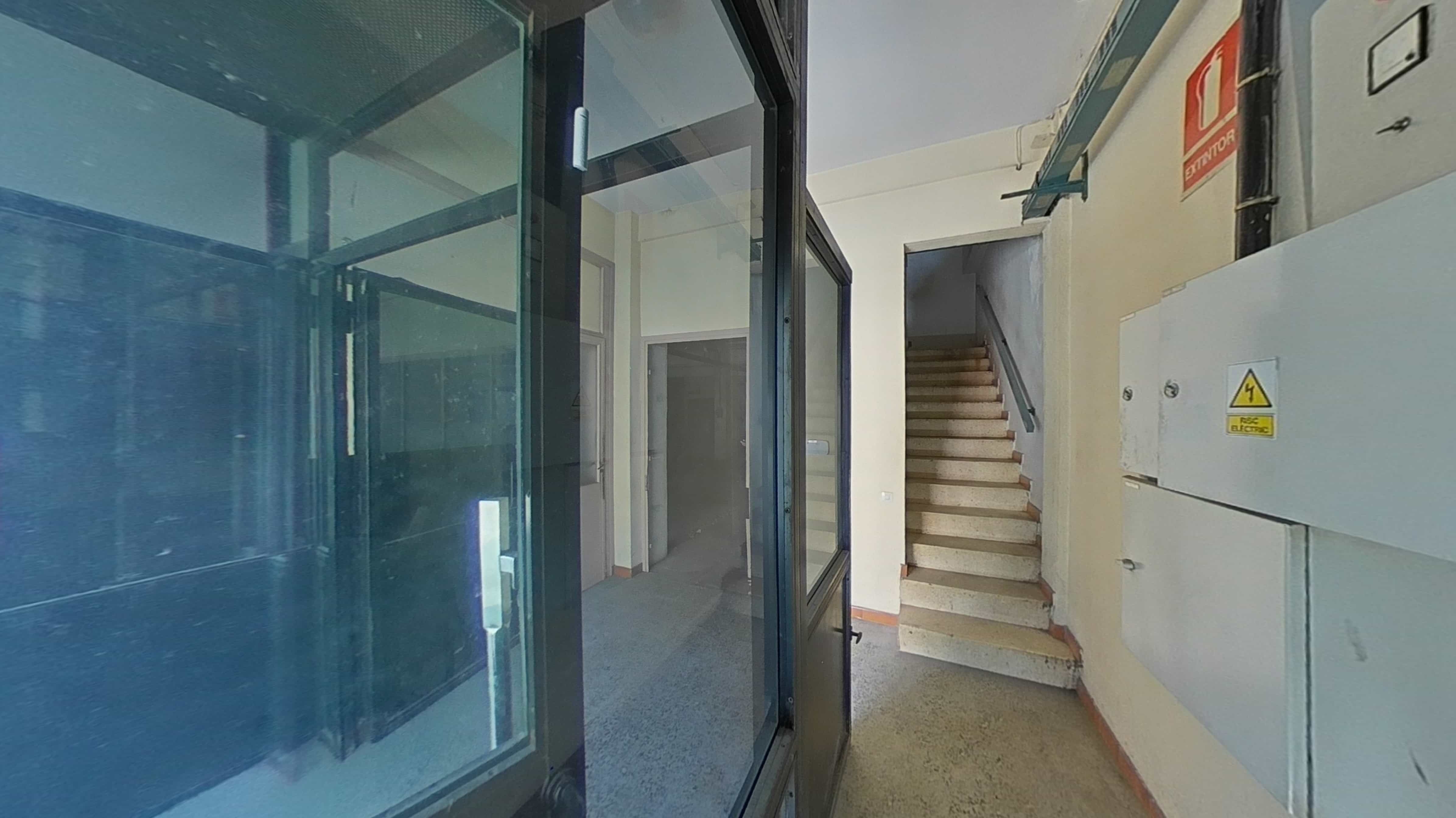 Almacén en venta en calle Lloriana