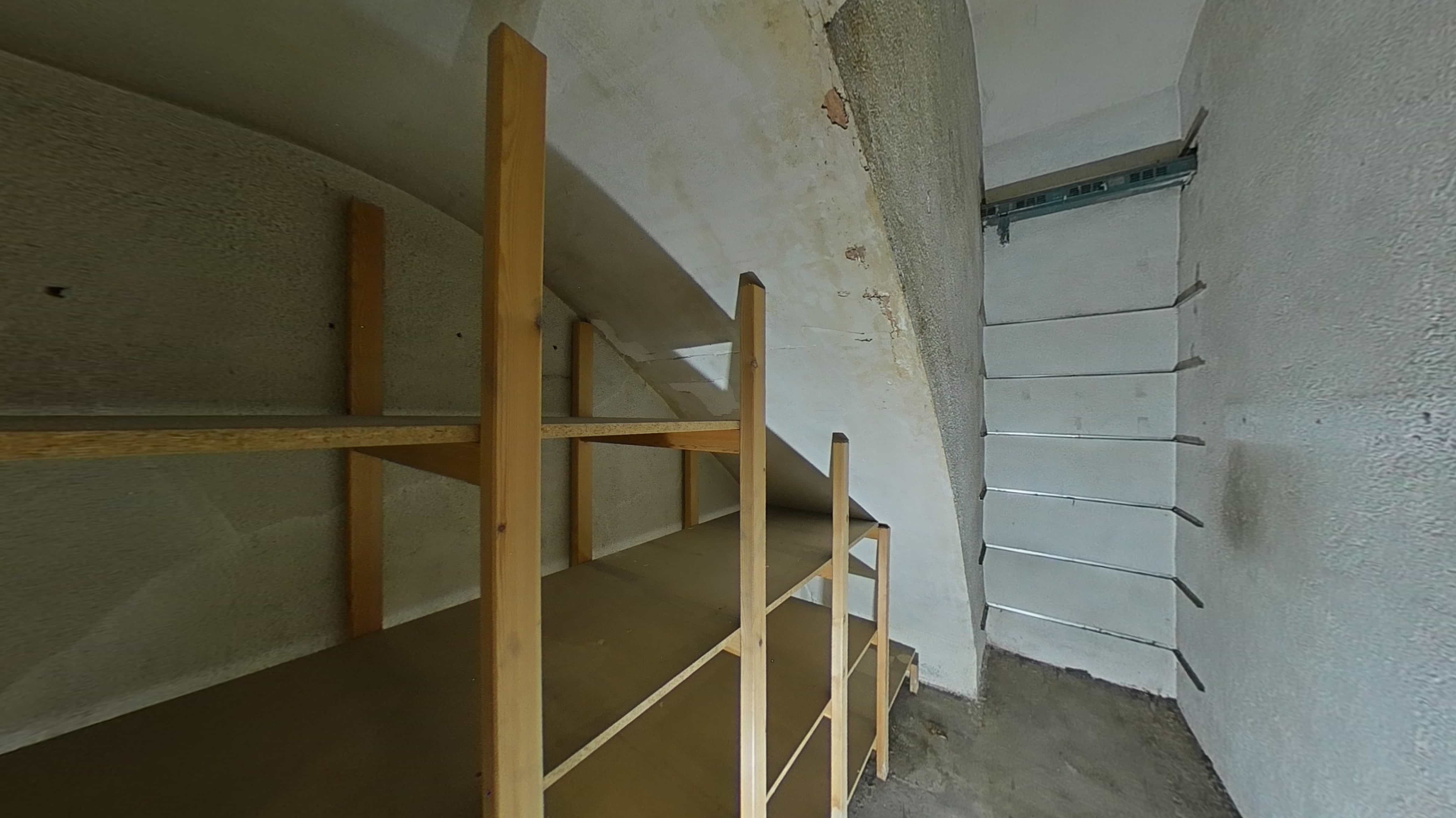 Almacén en venta en calle Lloriana