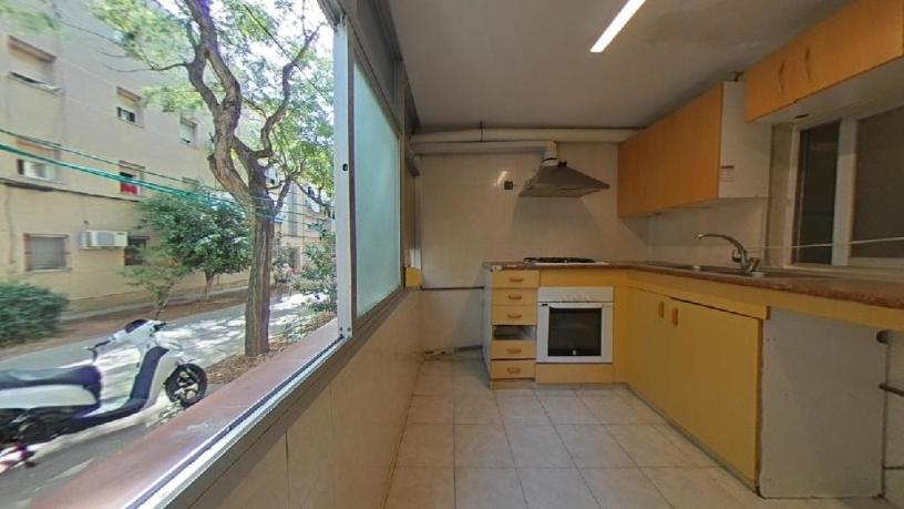 48m² Flat on square Blocs Florida, Hospitalet De Llobregat (L), Barcelona