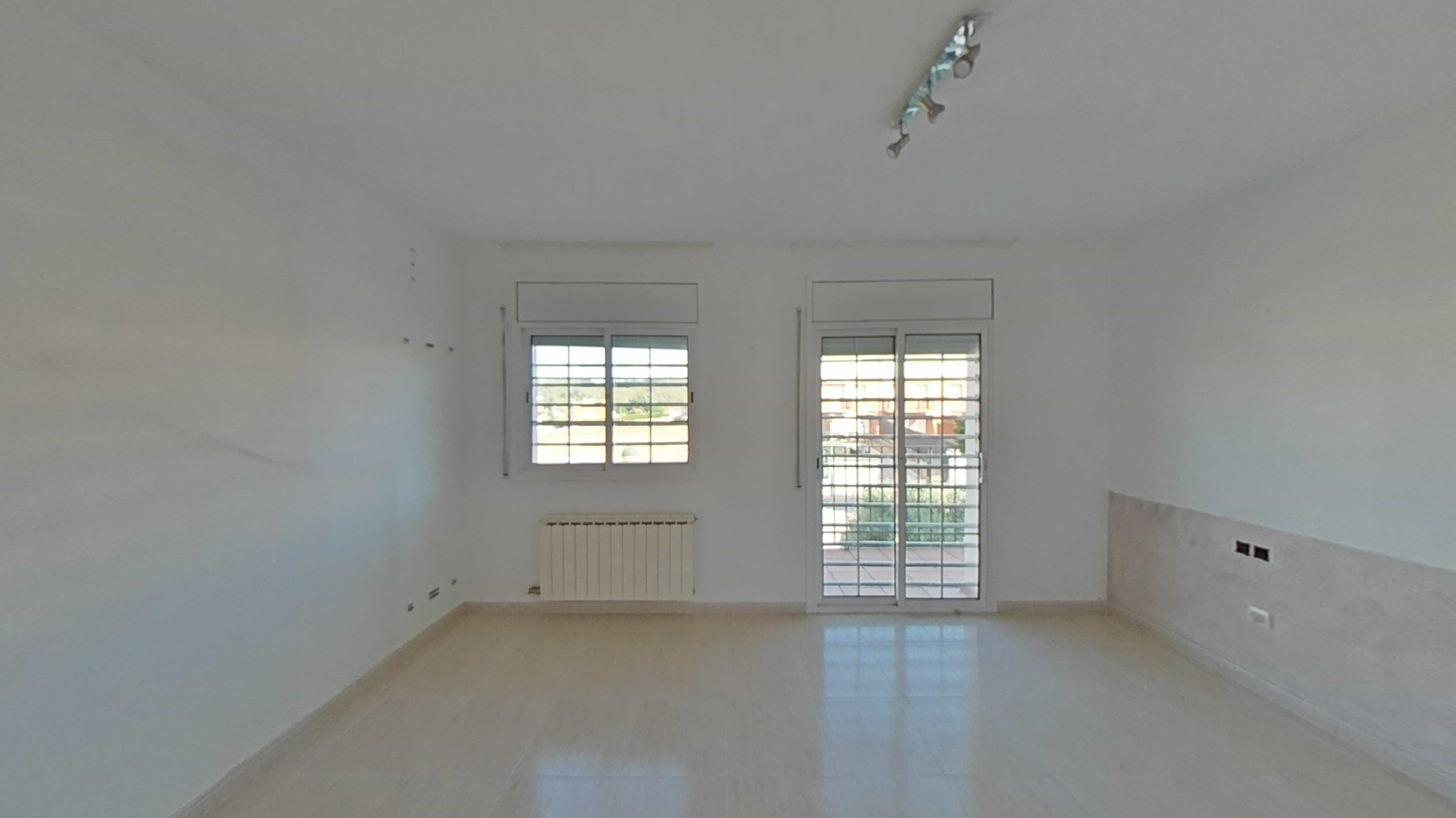 Chalet adosado en venta en calle Angel Guimera (parcela 121)