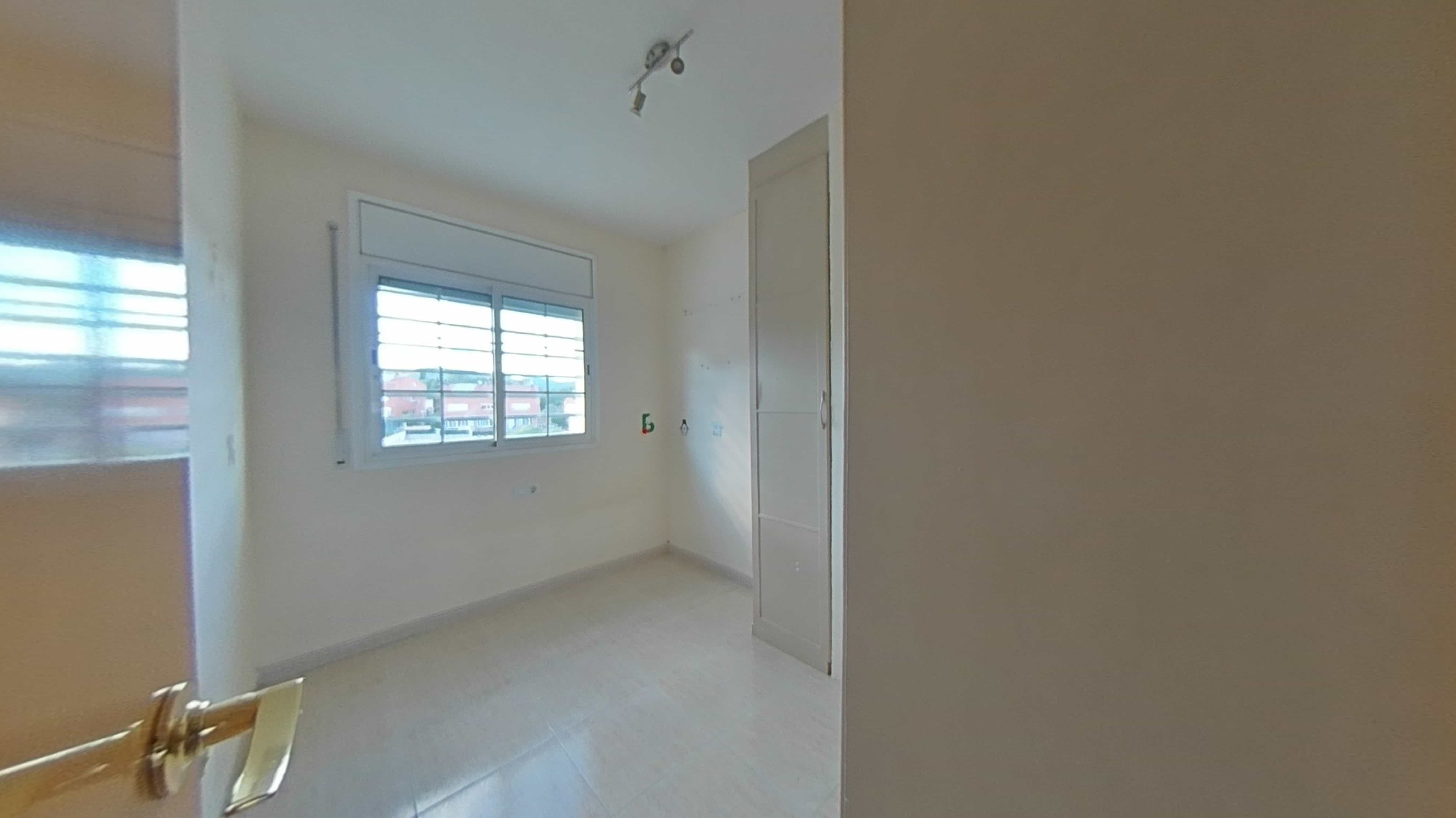 Chalet adosado en venta en calle Angel Guimera (parcela 121)
