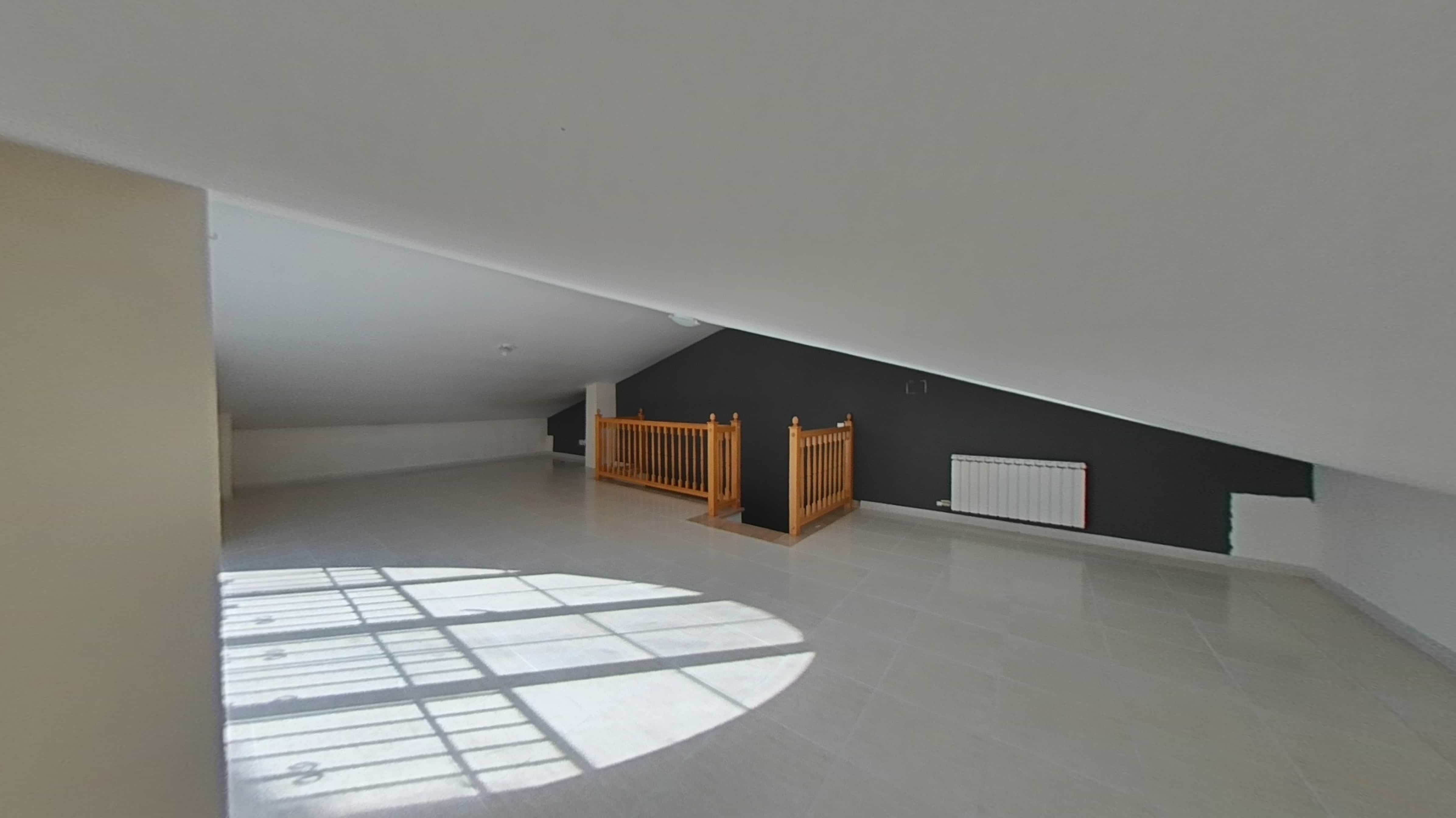 Chalet adosado en venta en calle Angel Guimera (parcela 121)