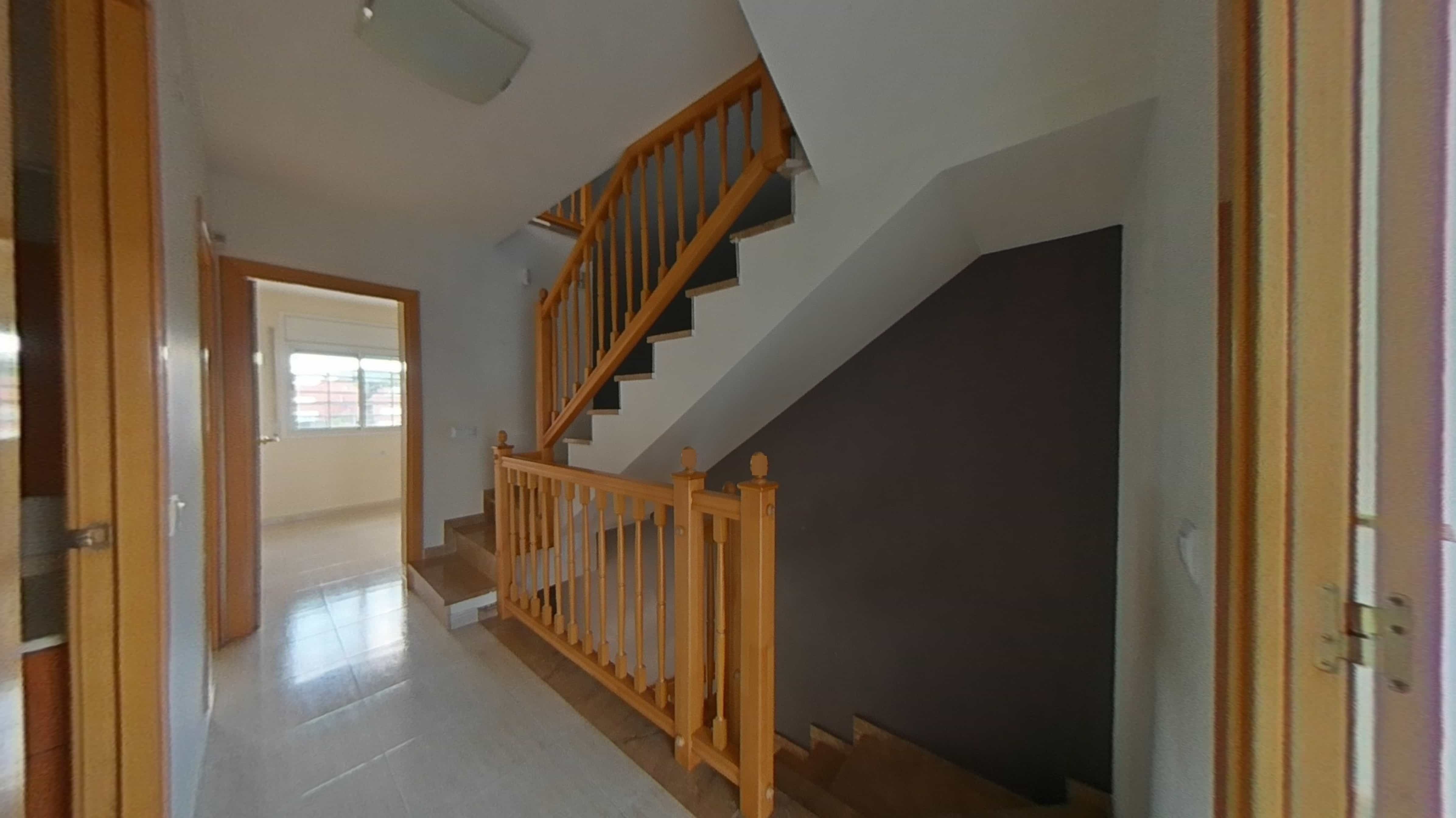 Chalet adosado en venta en calle Angel Guimera (parcela 121)