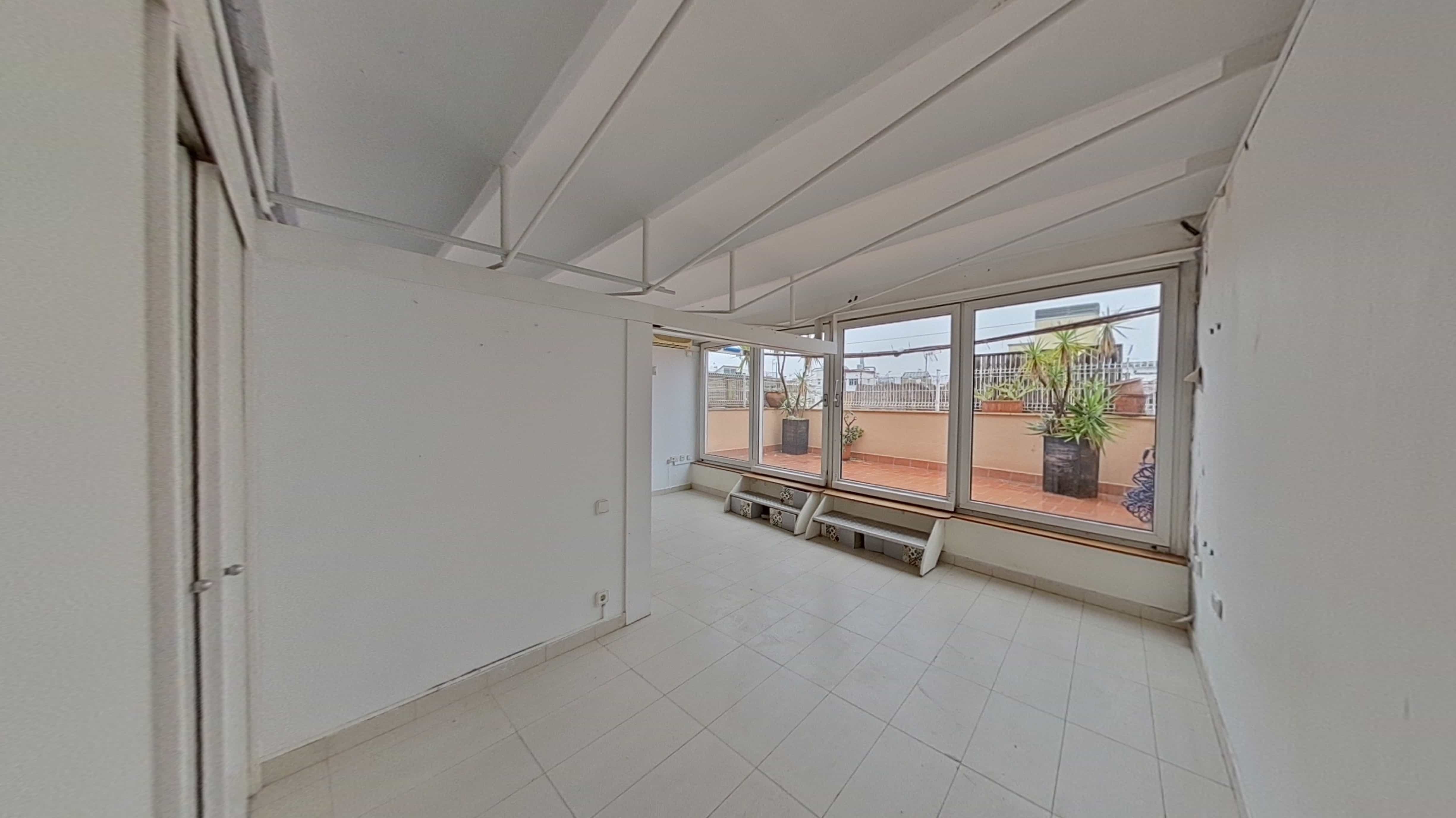 Piso en venta en calle De L' Aurora