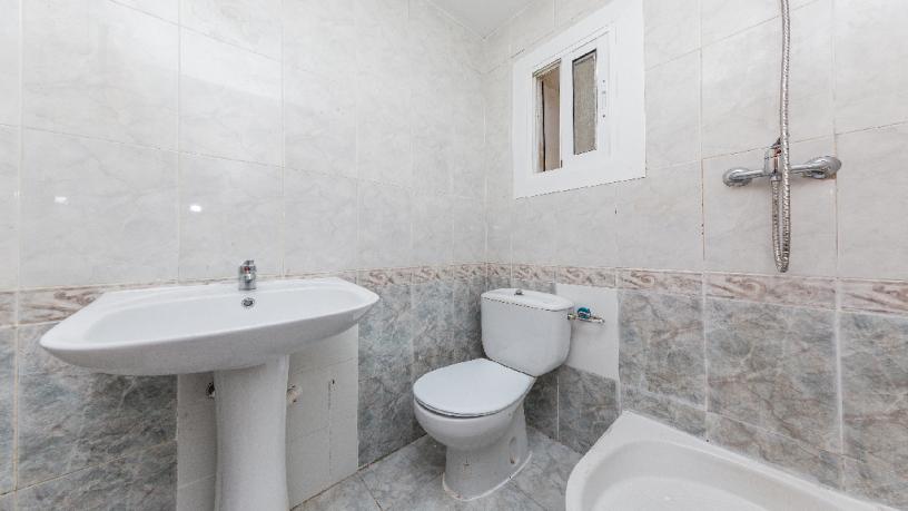 Piso en venta en calle Islas Canarias