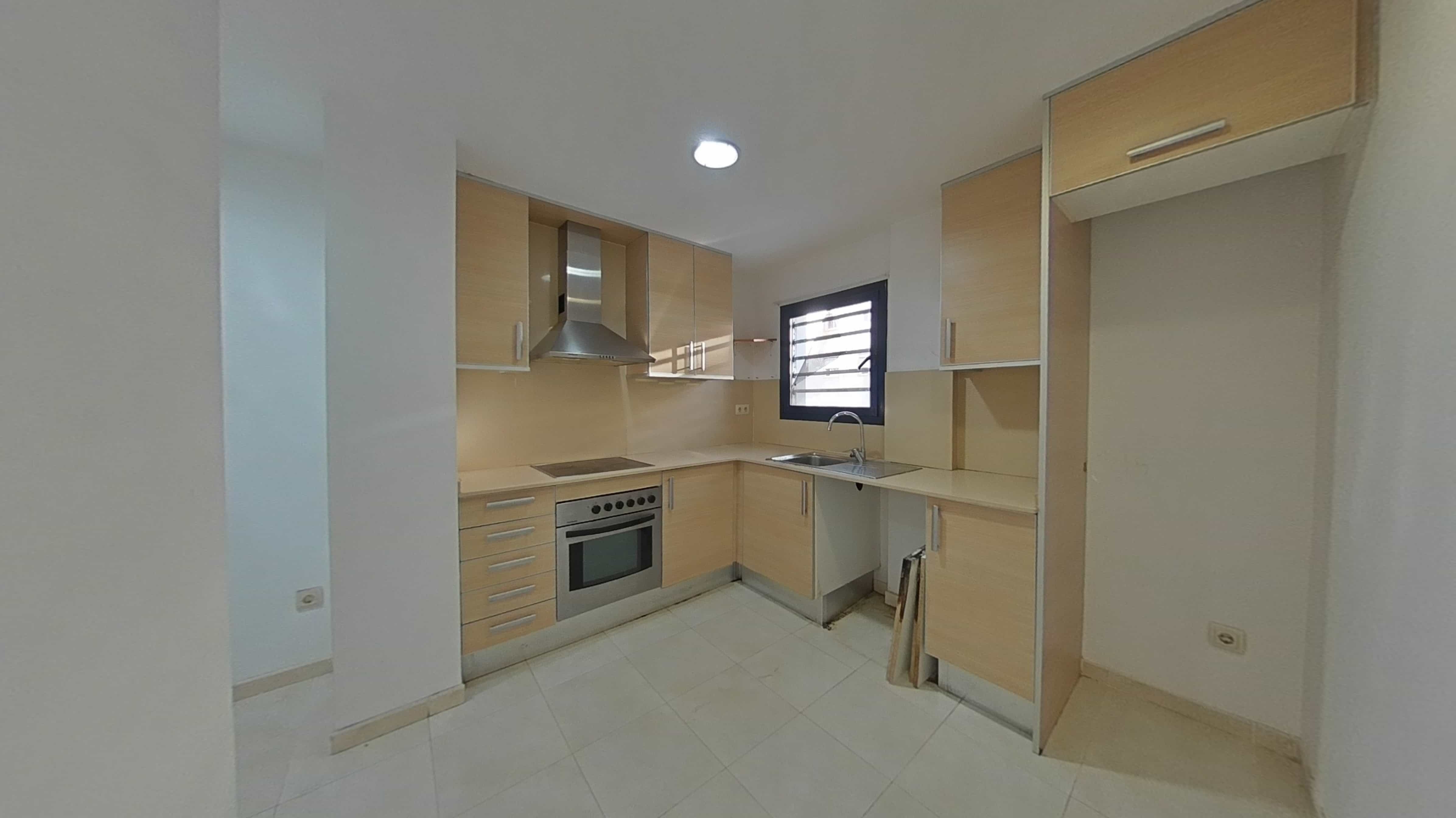 Flat for sale in calle Jardí
