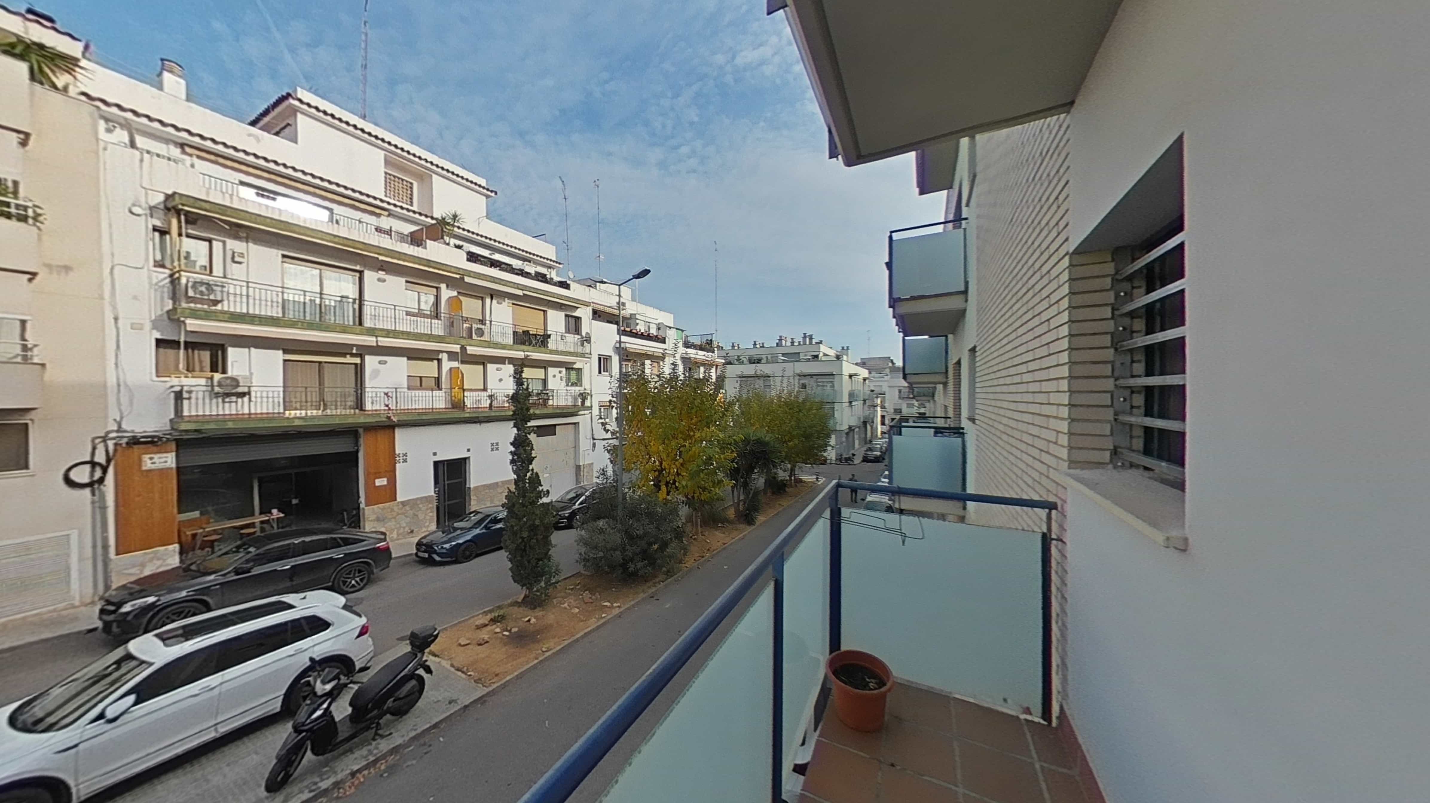 Flat for sale in calle Jardí