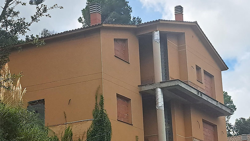 Work stopped for sale in avda Can Massuet