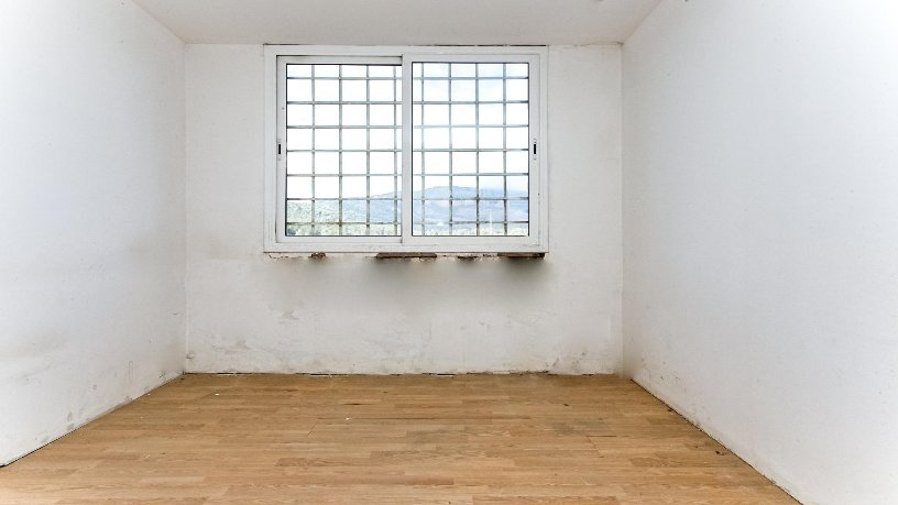 Chalet adosado en venta en calle Font Soleia