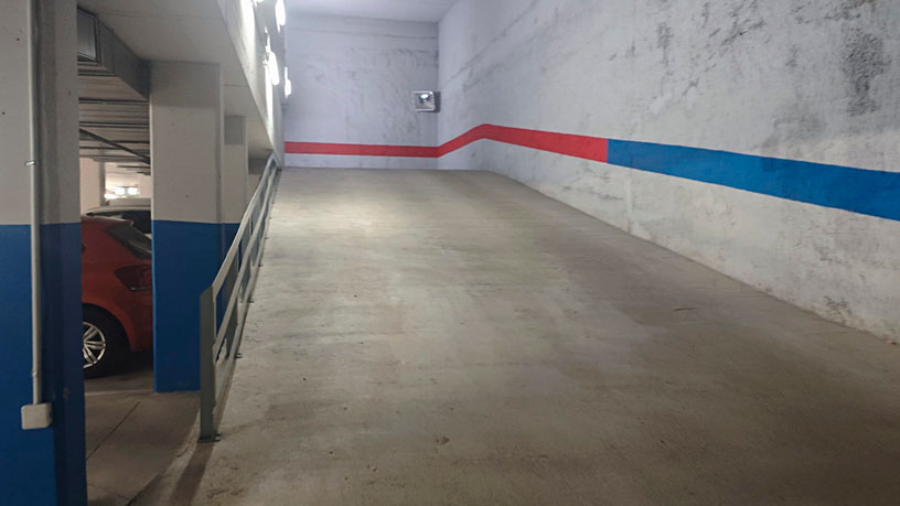 Garaje en venta en calle Rosa Leveroni