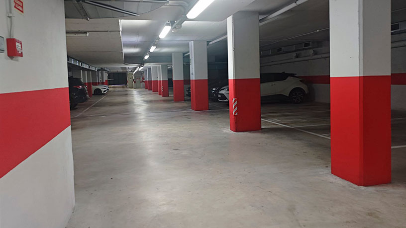 Garaje en venta en calle Rosa Leveroni