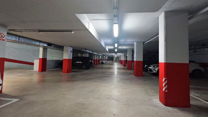 Garaje en venta en calle Rosa Leveroni