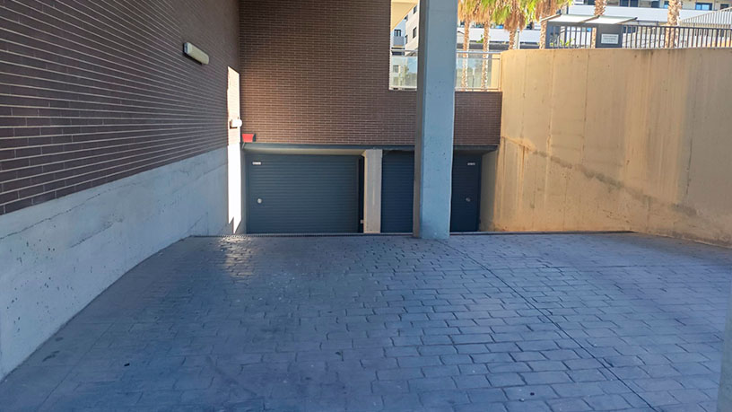 Garaje en venta en calle Rosa Leveroni