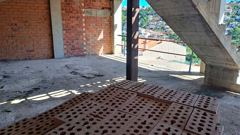 Obra parada en venta en calle Poeta Lopez Pico