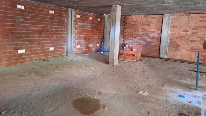 Obra parada en venta en calle Poeta Lopez Pico