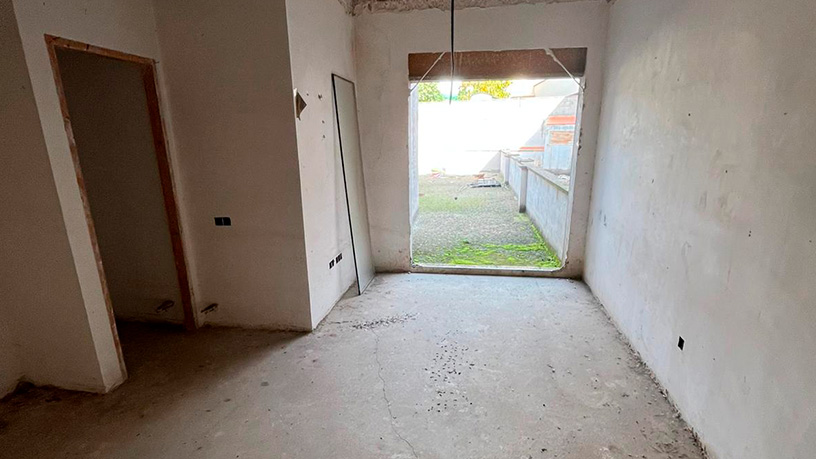 Piso en venta en calle Vallhonesta