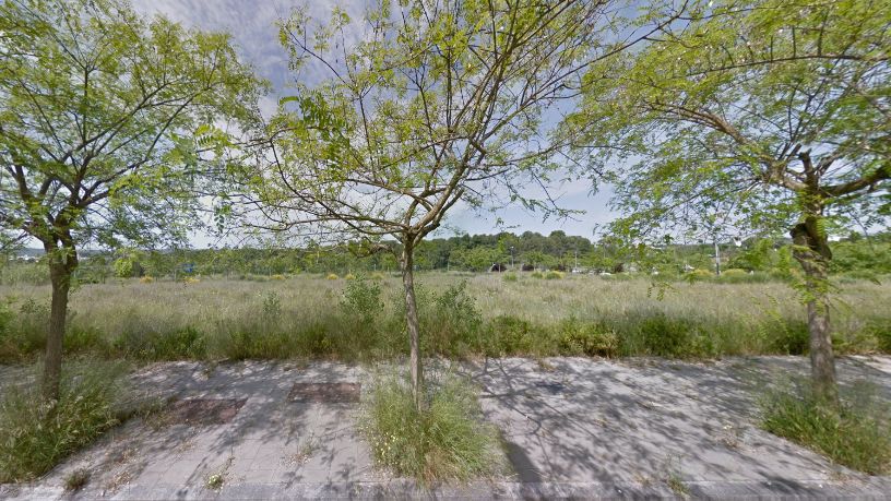 Terreno urbano en venta en lugar Italia