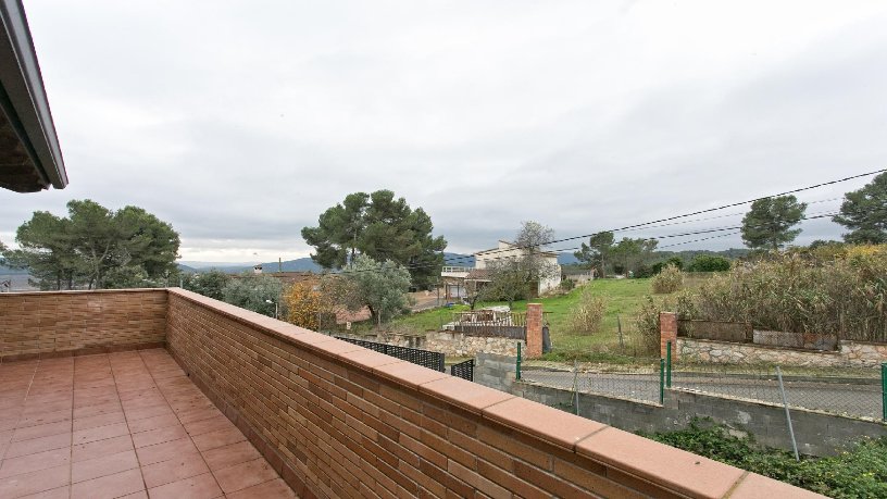 Chalet adosado en venta en calle Pompeu Fabra