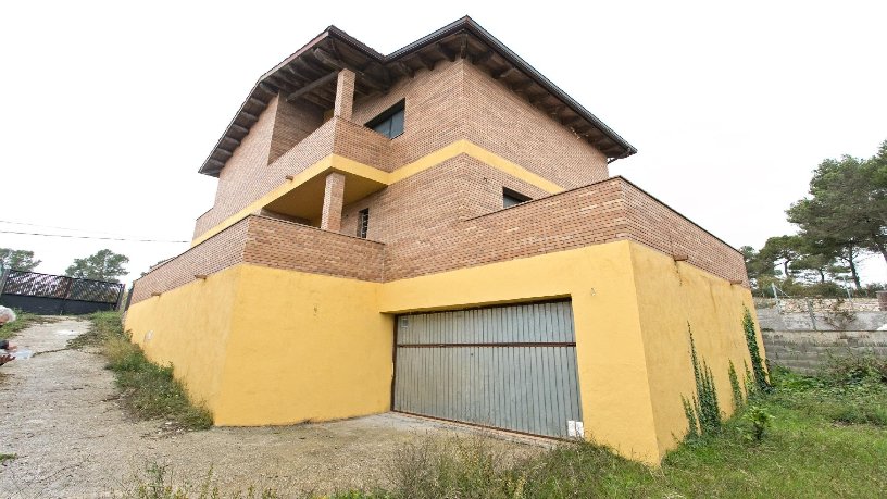Chalet adosado en venta en calle Pompeu Fabra