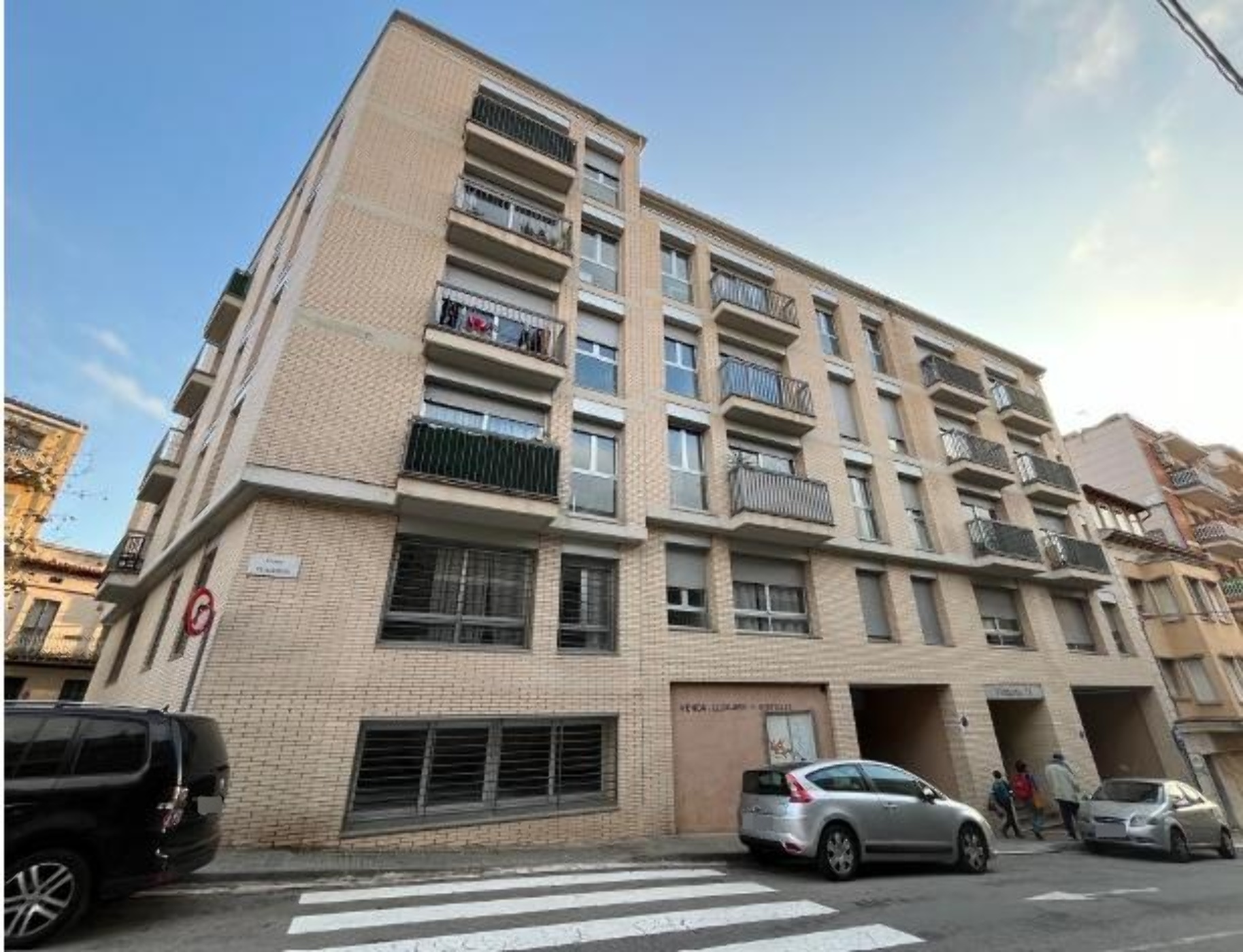 Local en avenida Francesc Macià, Manresa, Barcelona