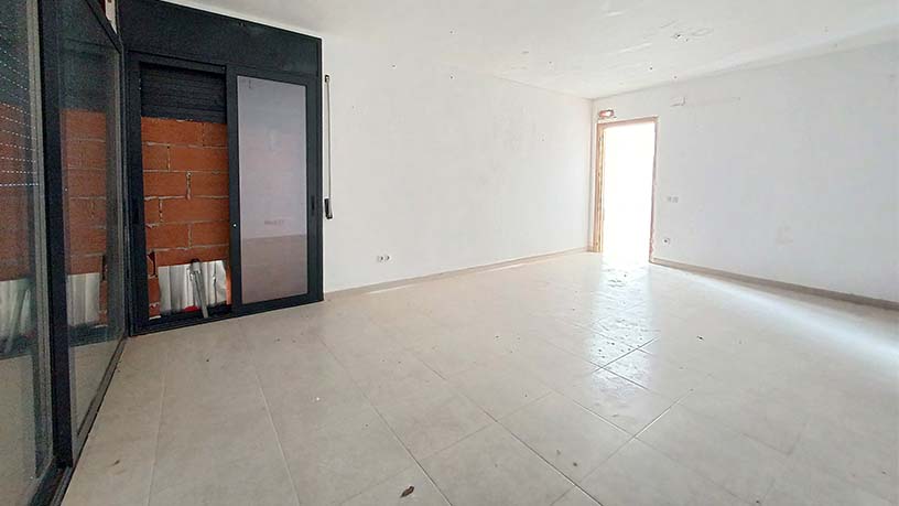 Chalet adosado en venta en calle Salvador Dali