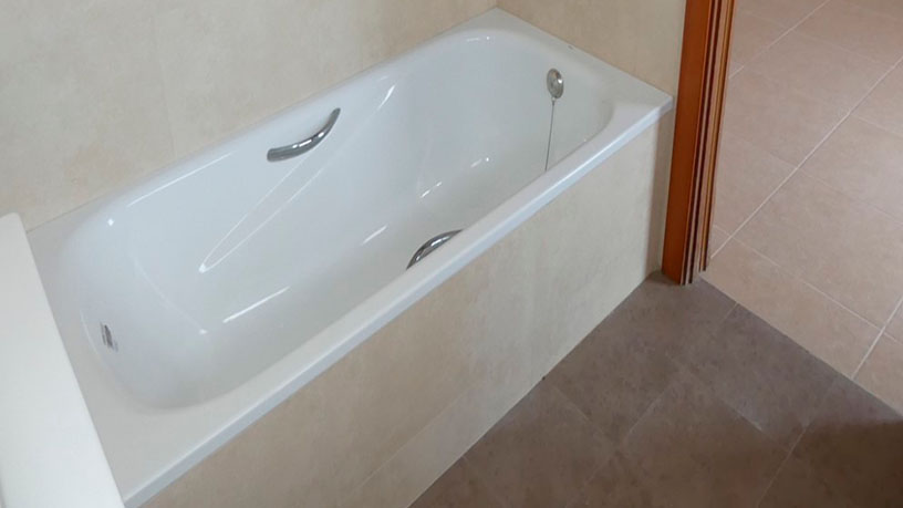 Casa en venta en calle Comte Guifre