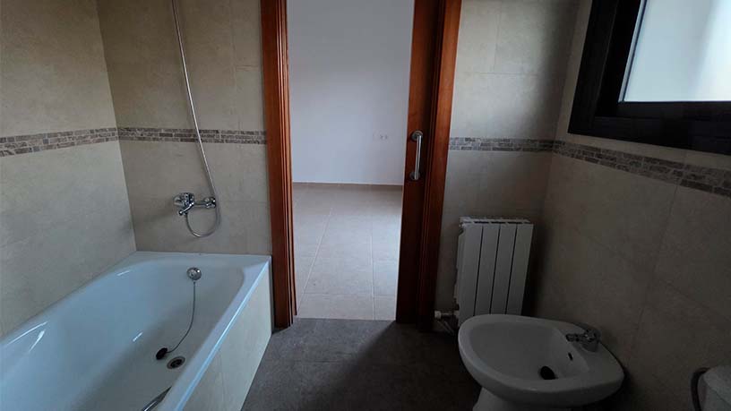 Casa en venta en calle Comte Guifre