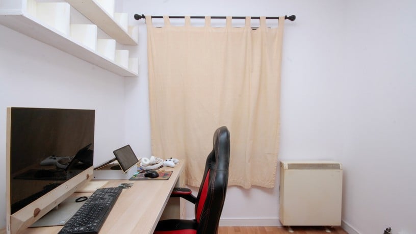 Flat for sale in carrer Carrer de la Mare Eterna