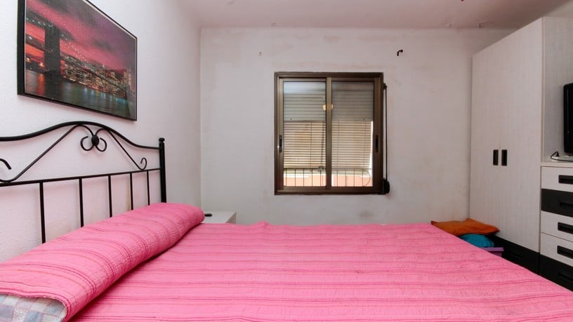 Flat for sale in carrer Carrer de la Mare Eterna