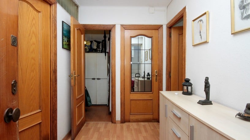 Flat for sale in carrer Carrer de la Mare Eterna