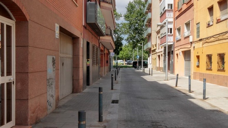 Flat for sale in carrer Carrer de la Mare Eterna