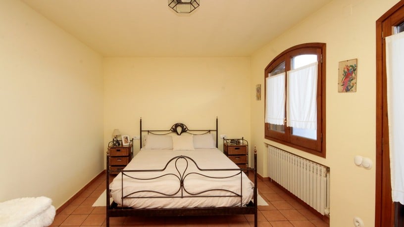 Chalet adosado en venta en carrer Carrer de Freixeneda