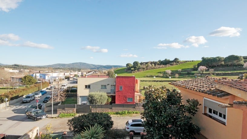 Chalet adosado en venta en carrer Carrer de Freixeneda