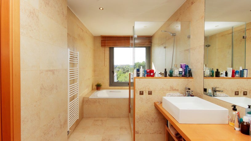 House for sale in carrer Carrer Corts Daragò